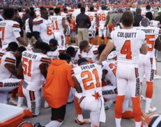 Browns TE Seth DeValve becomes first white player to kneel during anthem
