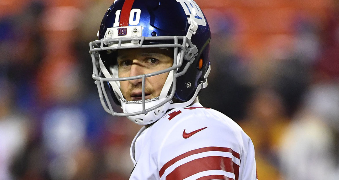 stunner-in-ny-eli-manning-benched-for-geno-smith