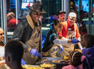 This Week in NFL Do-Goodery: Thanksgiving Edition