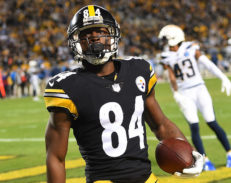 Antonio Brown traded to Oakland